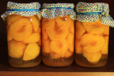 Pickled Peaches